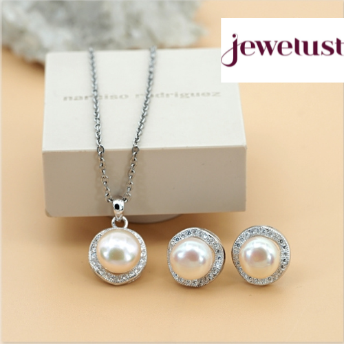 Pearl Flower Pendant Set